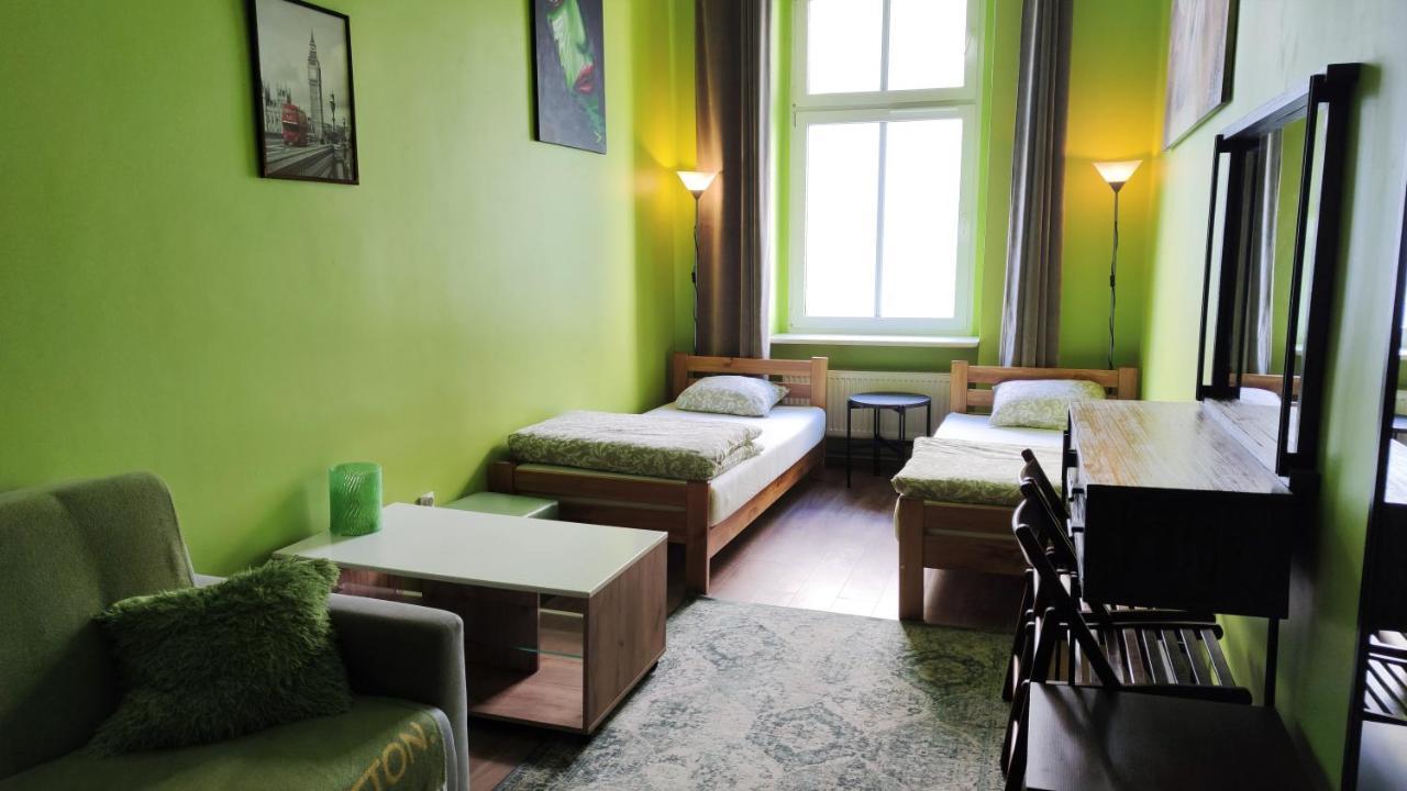 Babel Hostel Wrocław Buitenkant foto