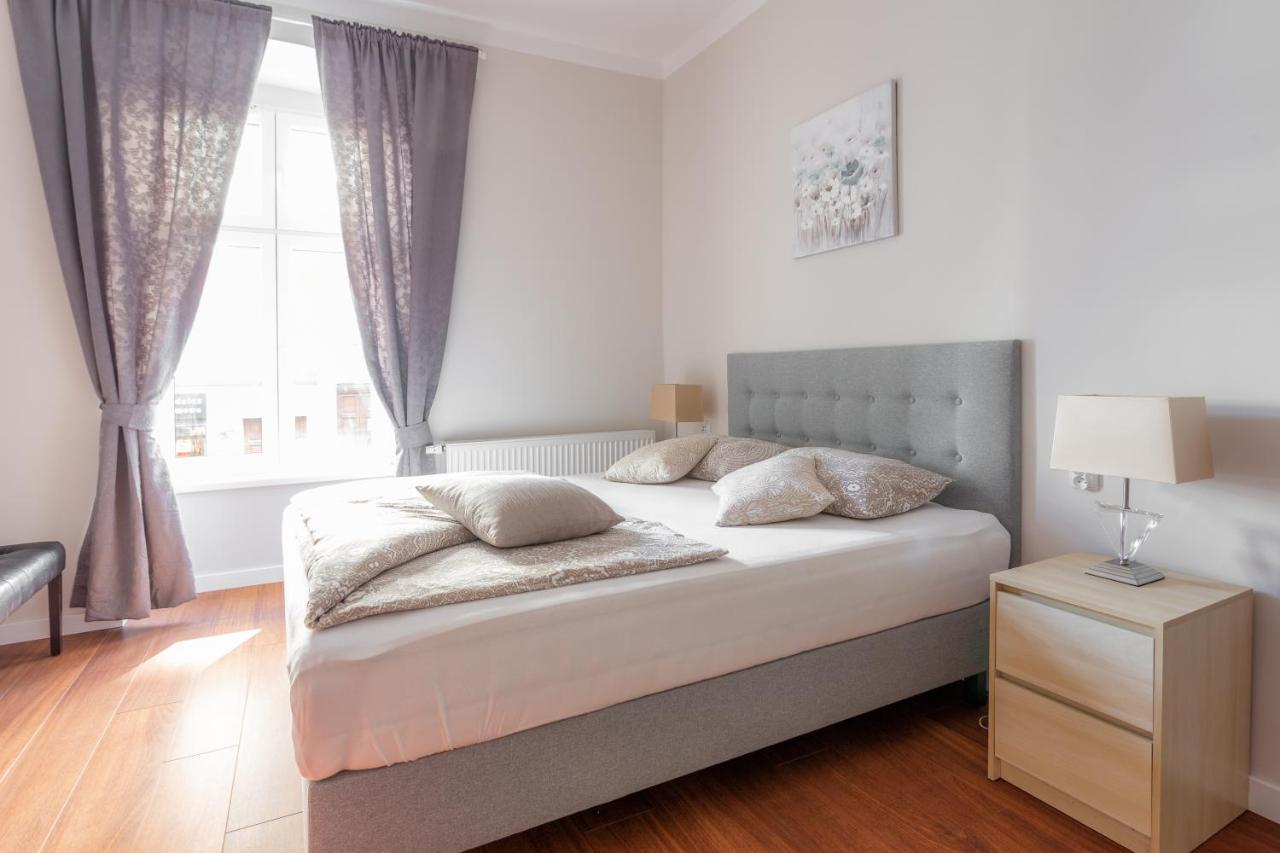 Babel Hostel Wrocław Buitenkant foto