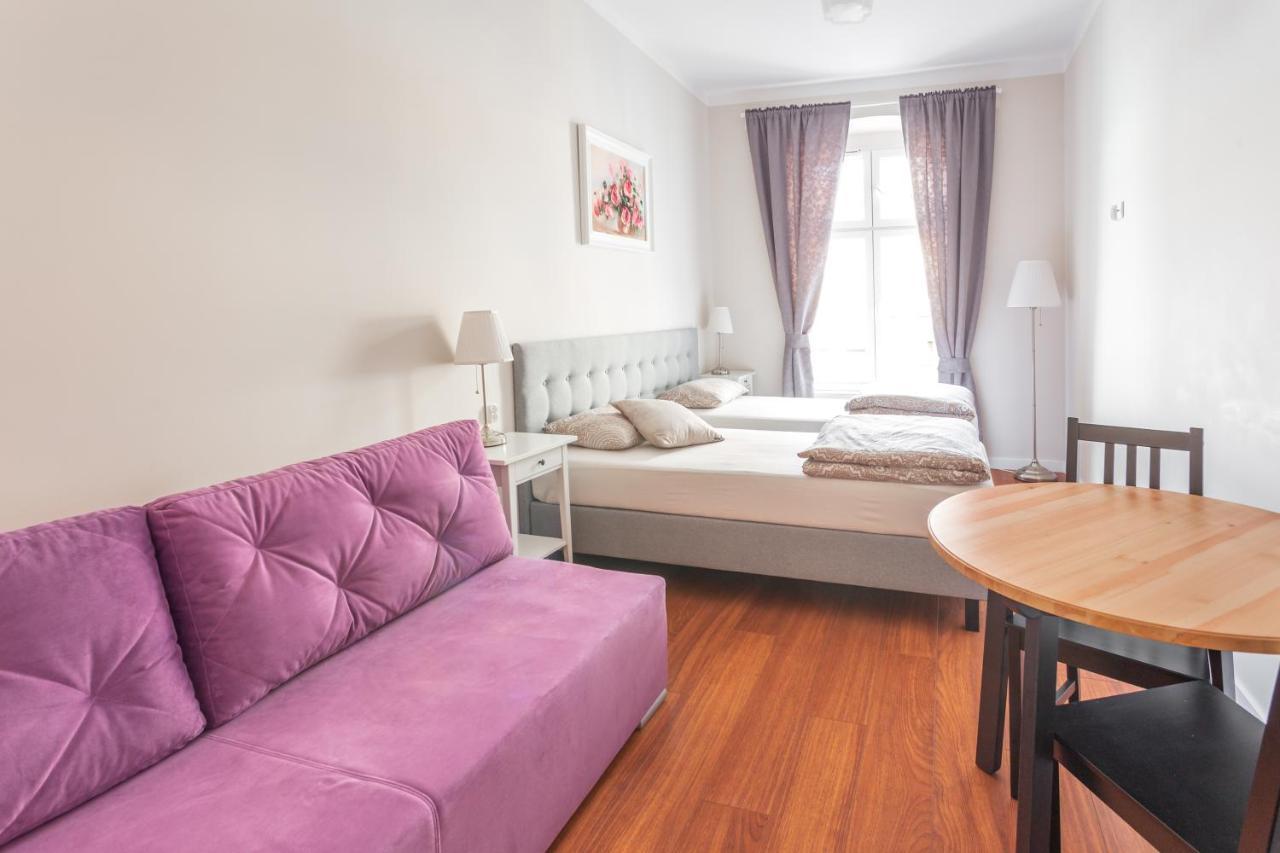 Babel Hostel Wrocław Buitenkant foto