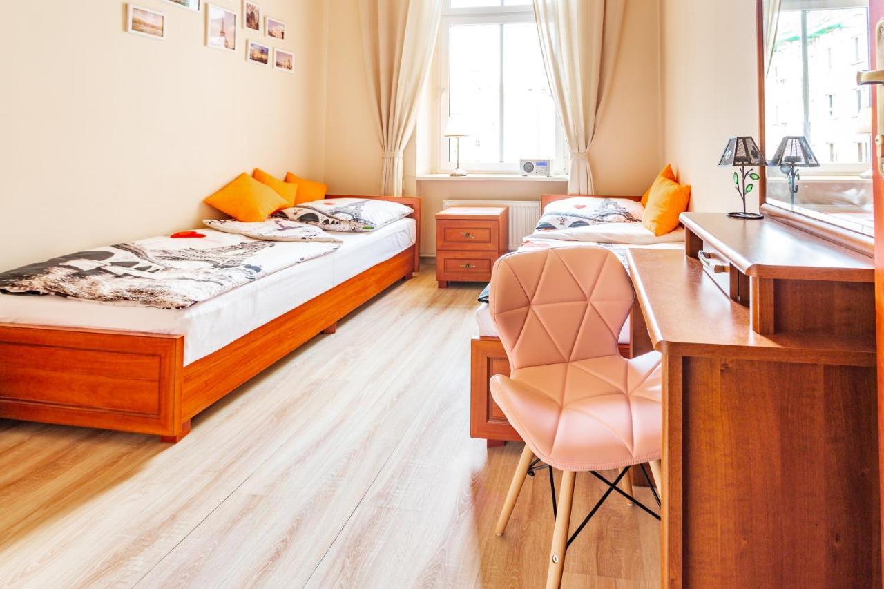 Babel Hostel Wrocław Buitenkant foto