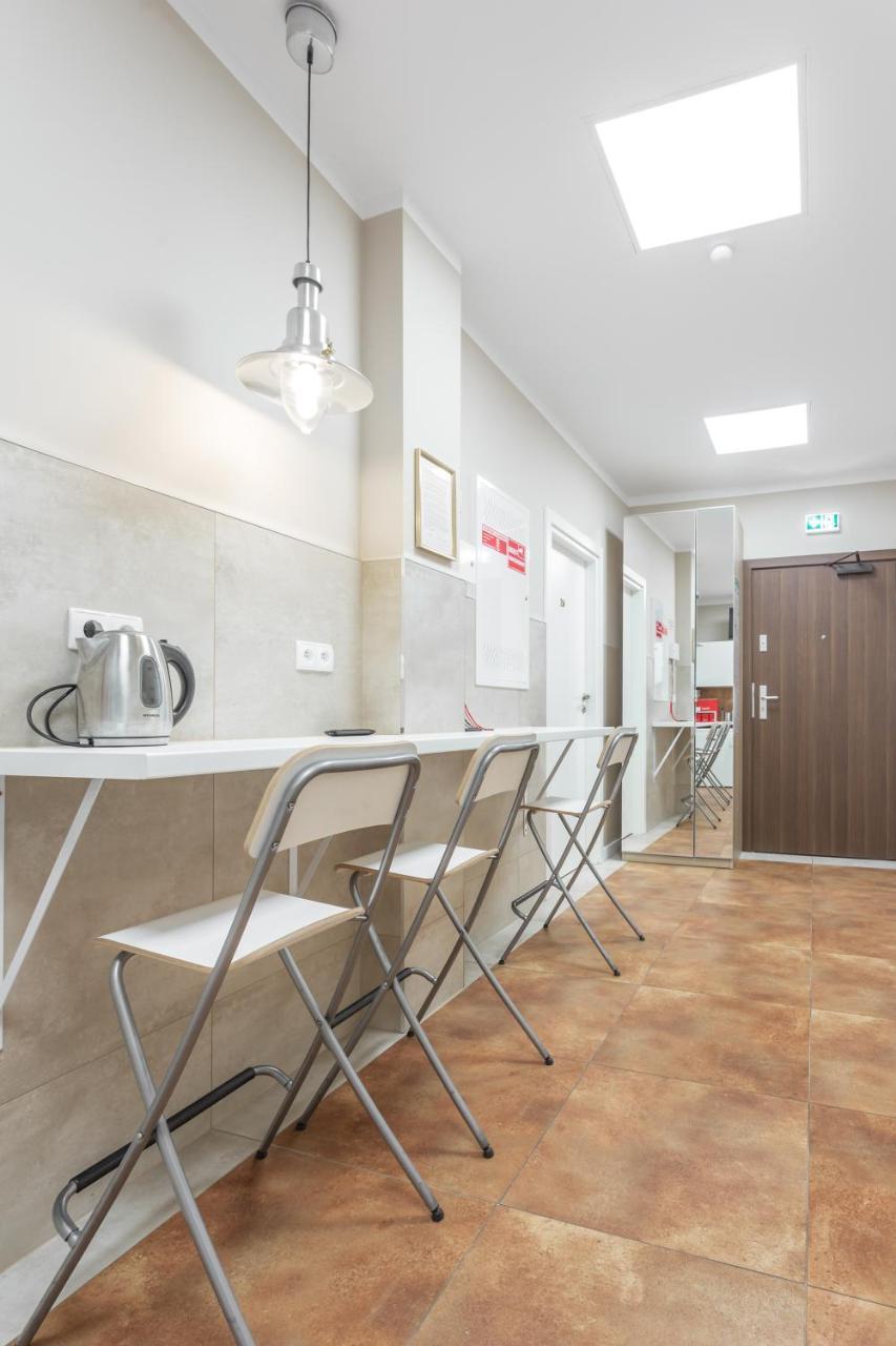 Babel Hostel Wrocław Buitenkant foto